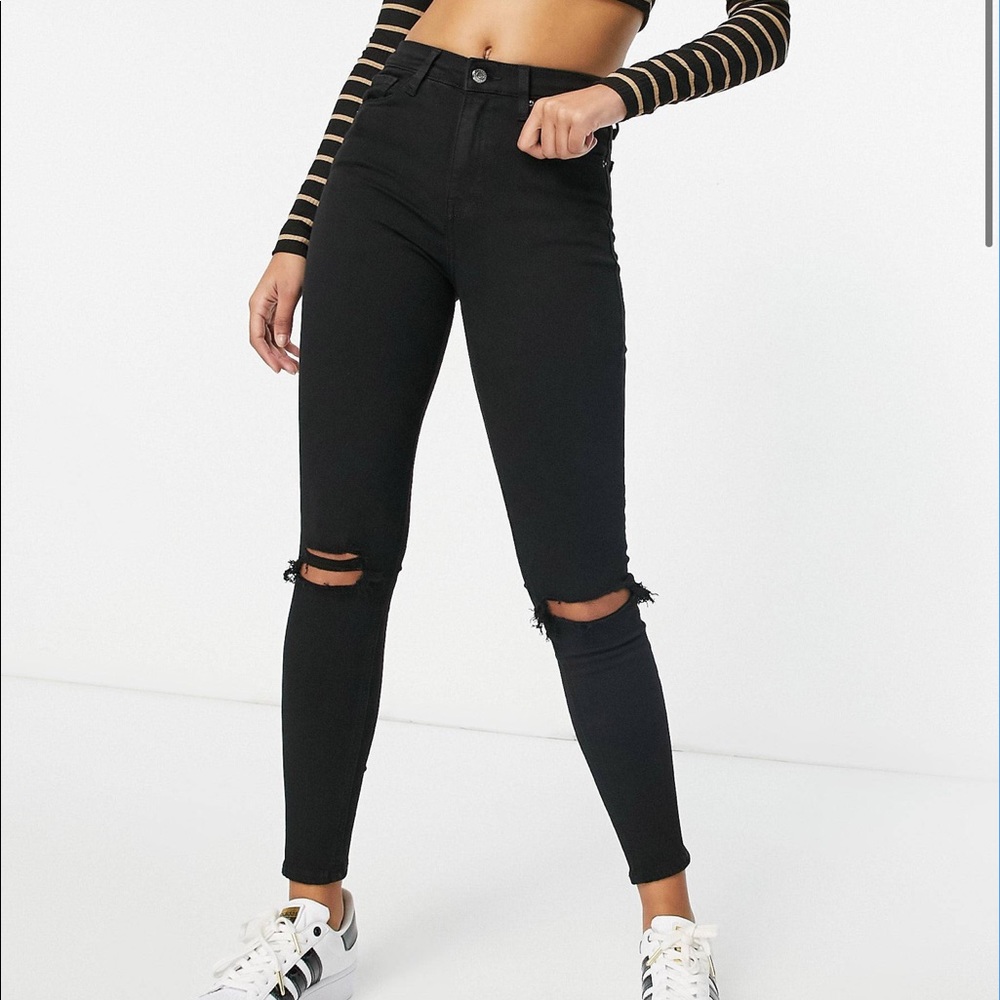 TopShop Moto Jamie Distressed Jeans